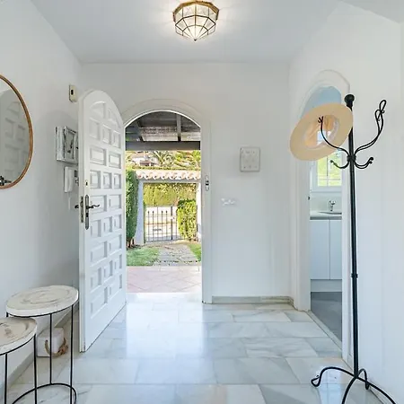 Con Piscina Privada Y Jardin * Marbella
